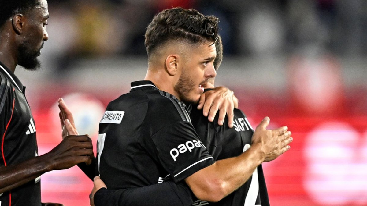 Milot Rashica: "Maç genelinde 2-3 hatamız oldu! Bunlara çalışmalıyız"

ajsspr.co/oIdayFcAyL?pt=…