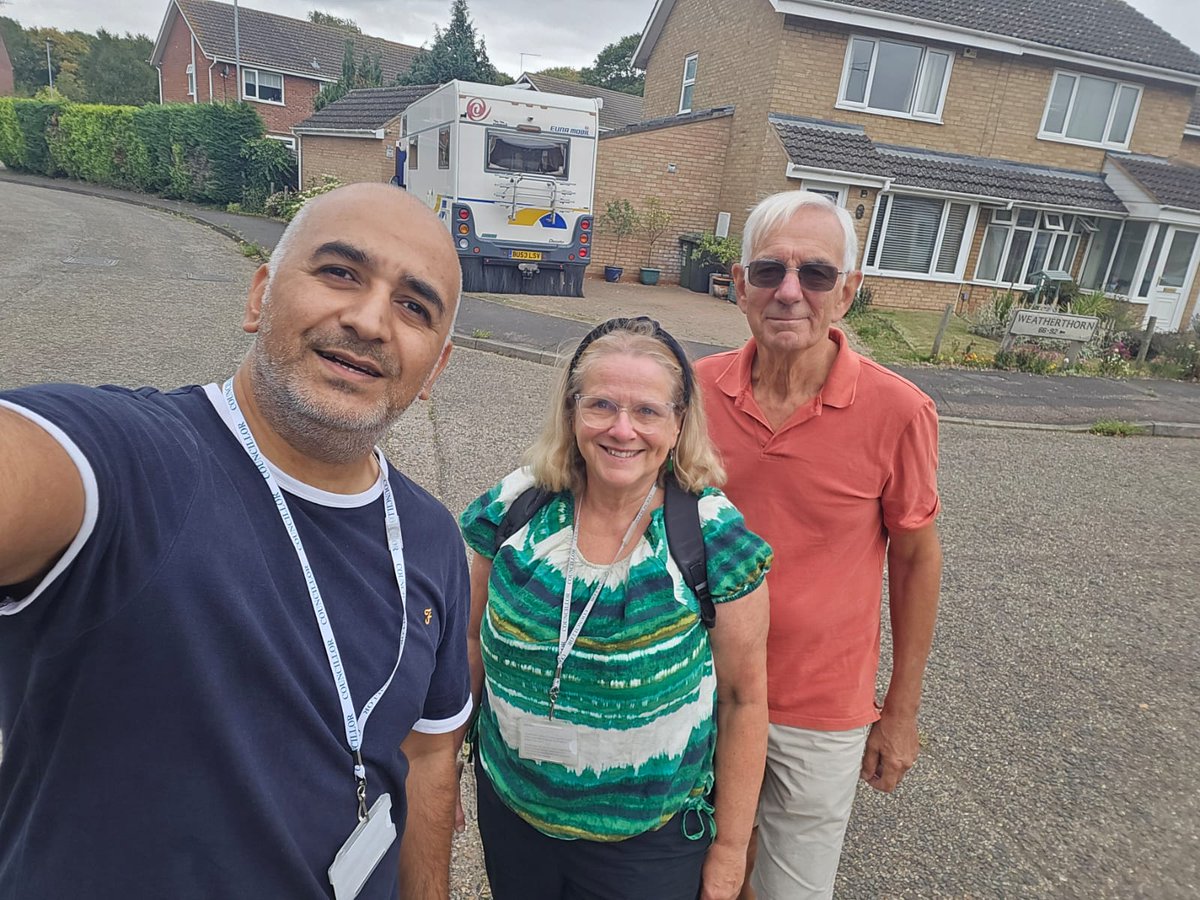 Longueville councillors and candidate out last Saturday in Weatherthorn for a Meet on Your Street session followed by visit to The Goldhay centre Saturday cafe newly opened.