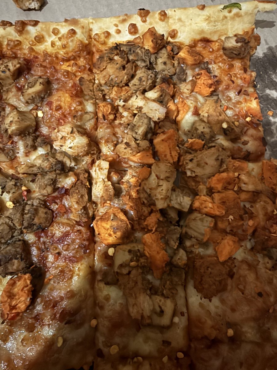 ImPranil's tweet photo. This is by far the worst betrayal in consumer’s history. My brother following ‘Shravan’, ordered a 6-in-1 VEG PIZZA from @dominos_india , instead receiving 6-in-1 NON VEG PIZZA. This ruined a devotion followed for 27 years. #Devastated #dominosindia #Shame https://t.co/ugJX2tw7Ct