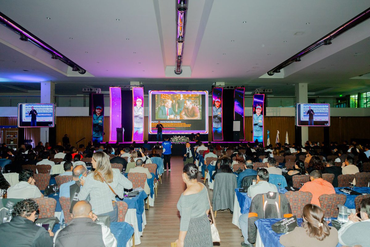 CamComercioGT's tweet image. Gracias por ser parte de esta celebración que impulsa el sabor, el talento y la identidad culinaria de nuestro país.

¡Hoy y siempre con fe en Guatemala!

#GremialesSectorialesCCG #Restaurantes #GREGA #CCG