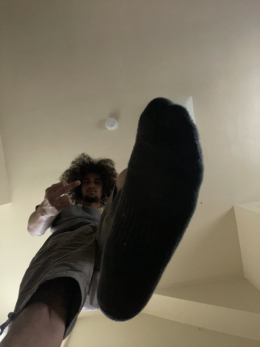 Look at what I about stepped on with my perfect soles something unworthy a pathetic little f@g serve your master worship your master and repeat 🤑