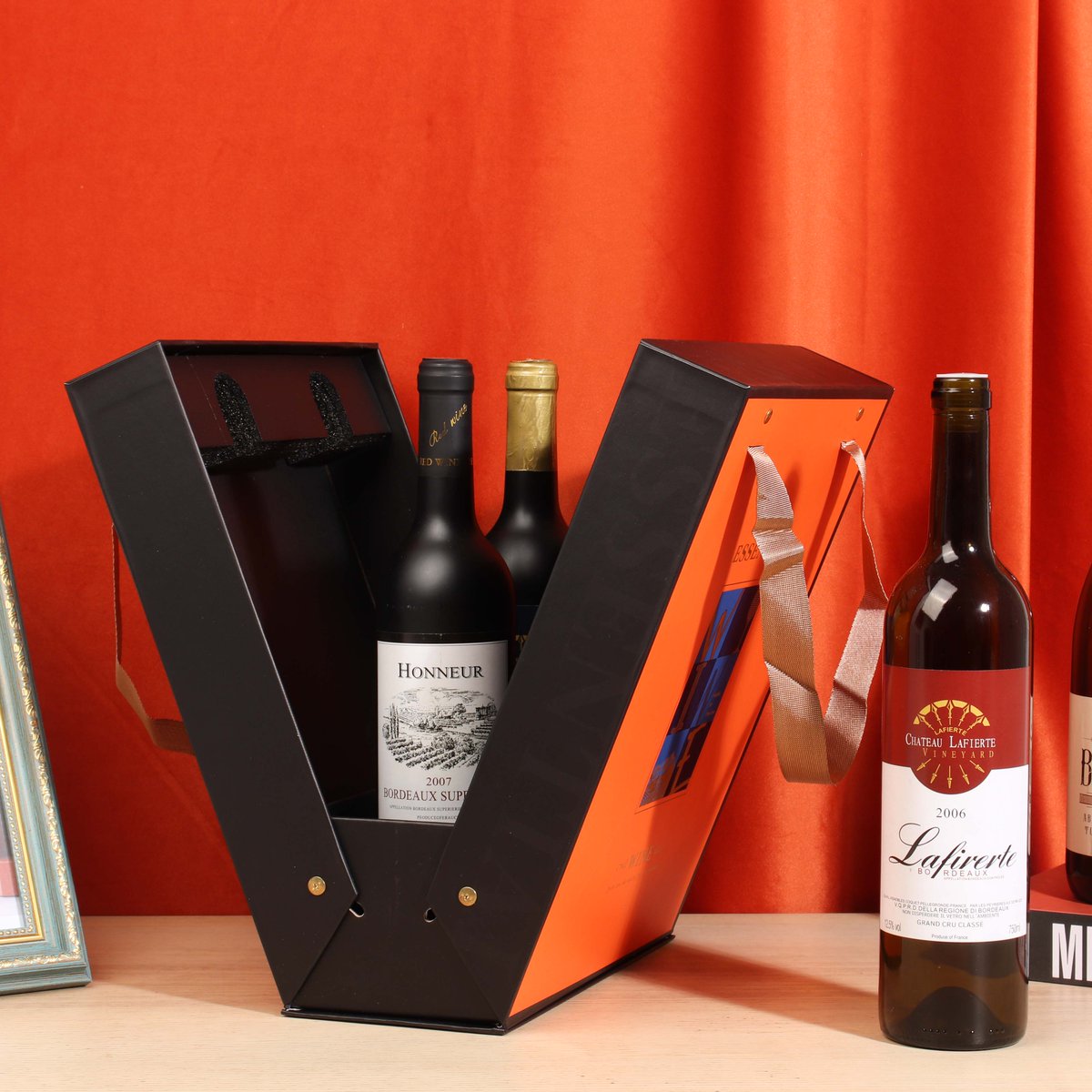 jialanpackage's tweet image. 💥High-end red wine, customized Jialan Package new contrasting color design double wine bottle gift boxes
✅Moq：1000pcs provide free logo printing
🍷 Ideal for celebrations, corporate gifting, or special moments, our wine packaging isn’t just a box—it’s an experience
#wineboxes