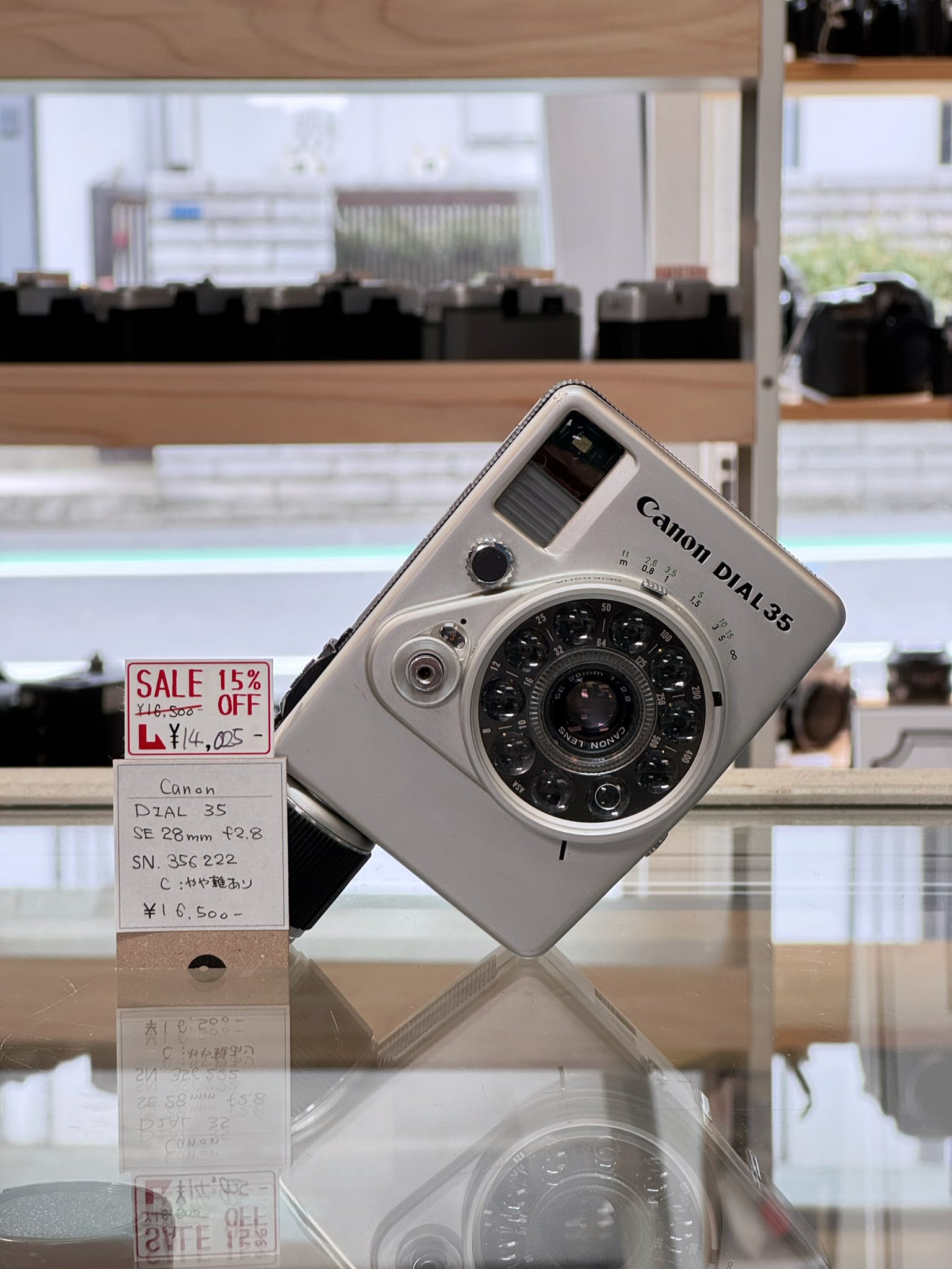 完動品【露出計OK】極美品◆昭和レトロ◆懐かしくエモい写り◆Nikon FM10 露出計が動かないNIKON FM10とNIKKOR 1:1.4レンズ、 FUJICOLOR