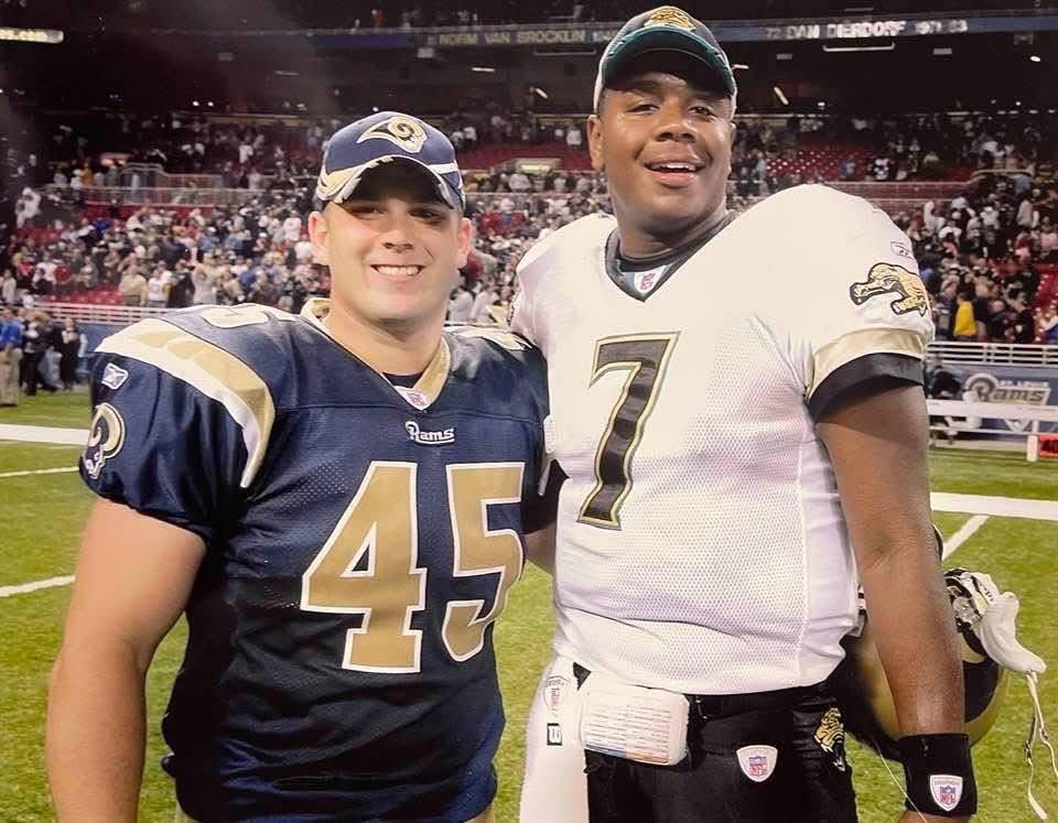 Feel the Thunder Podcast (@thunderpodmu) on Twitter photo #ThrowbackThursday to a legendary moment! Celebrating our very own birthday boy, Chris Massey, alongside Marshall icon Byron Leftwich.
Two Herd standouts—one unforgettable photo.
<a href="/cmassey45/">Chris Massey</a> #ThrowbackThursday to a legendary moment! Celebrating our very own birthday boy, Chris Massey, alongside Marshall icon Byron Leftwich.
Two Herd standouts—one unforgettable photo.
<a href="/cmassey45/">Chris Massey</a>