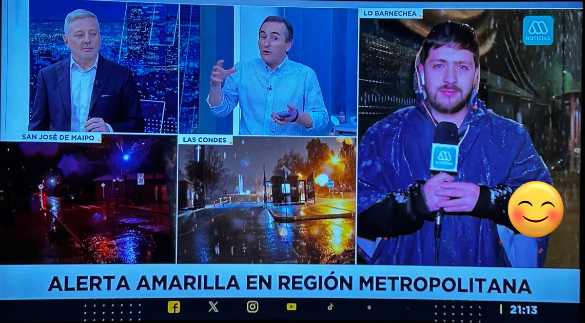 Mónica Charpentier (@monicharpentier) on Twitter photo No sé qué es más lindo: si la nieve cayendo en Santiago o la emoción del periodista de <a href="/meganoticiascl/">Meganoticias</a> diciendo al aire “este es un momento muy especial para mí porque nunca había visto nevar” ❄️🌨️
Contar una bella noticia y, al mismo tiempo, vivirla: la magia del periodismo💙 No sé qué es más lindo: si la nieve cayendo en Santiago o la emoción del periodista de <a href="/meganoticiascl/">Meganoticias</a> diciendo al aire “este es un momento muy especial para mí porque nunca había visto nevar” ❄️🌨️
Contar una bella noticia y, al mismo tiempo, vivirla: la magia del periodismo💙