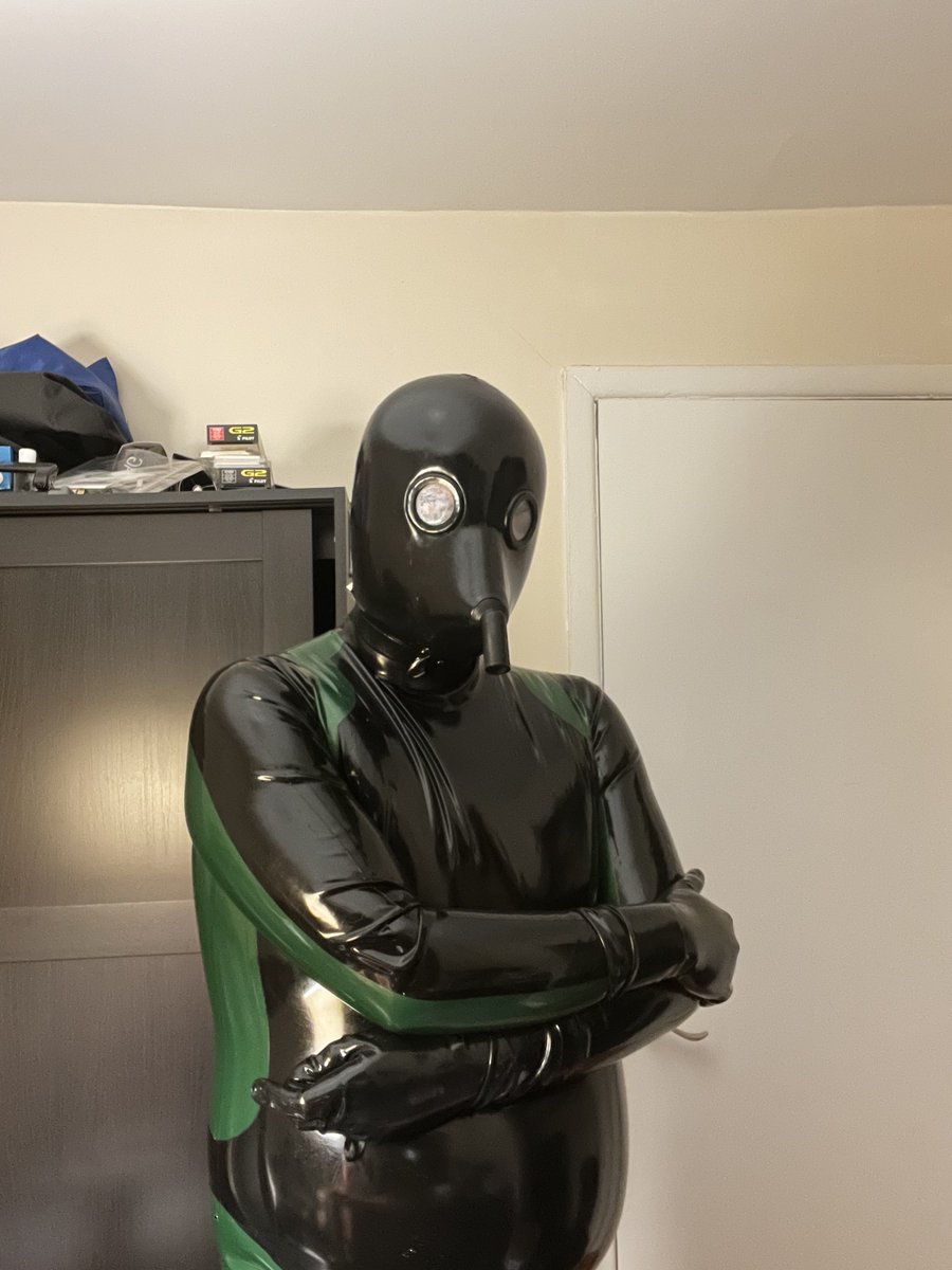 The gimp ponders what to do with you… 😈

Any ideas?

#latex #rubber #gay #gimp #gaygimp #slave #gayslave #latexslave #kink #fetish #breathplay