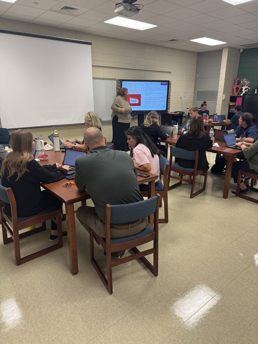 Alex Colson tweet media