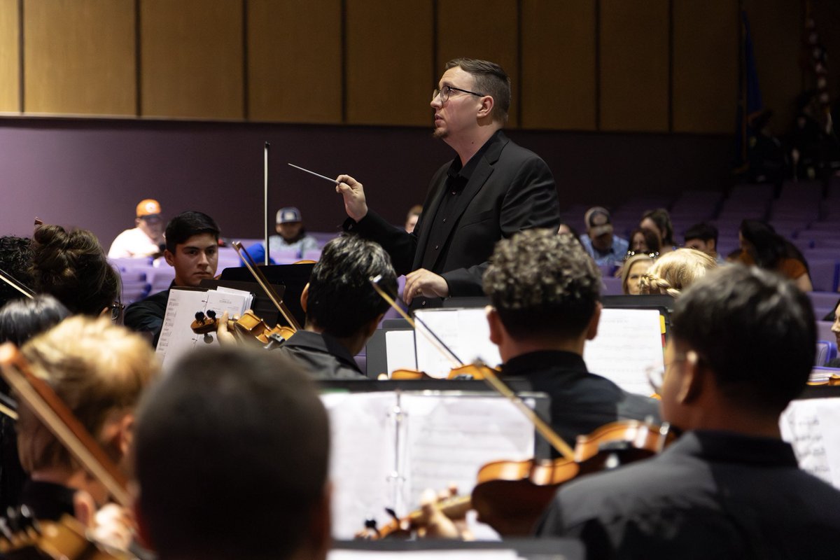Midland_ISD's tweet image. This evening, we proudly celebrated our summer graduates from CHS, LHS, and MHS! We are so proud of each of these students, and we can’t wait to see what their future holds!
🎓❤️🤍💜🎓
#ExcellenceInAction #StudentExperience
