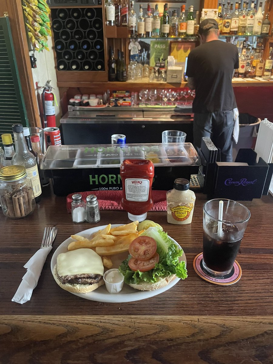 maybeaustin's tweet image. i’m on a break between classes having  a burger at a nearby pub #itgetsbetter