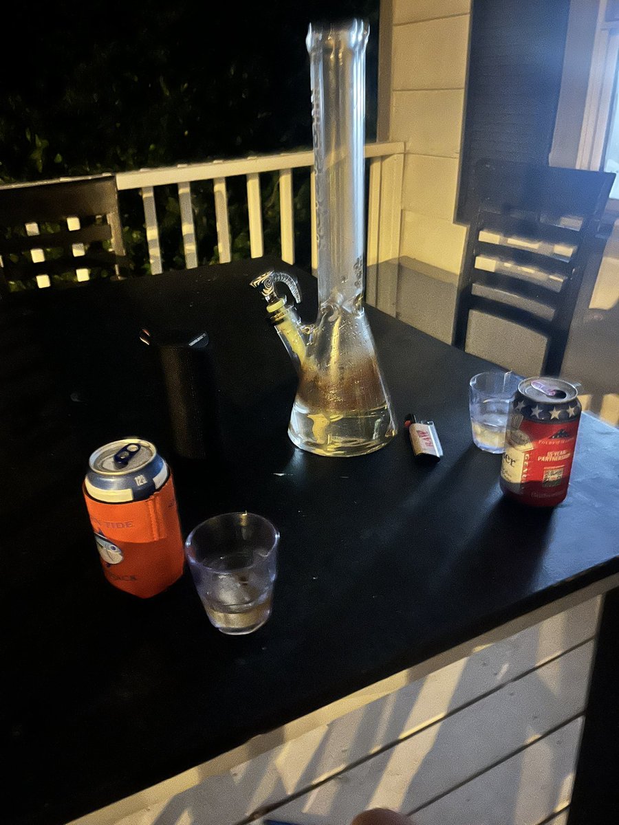 StoveSanchez's tweet photo. Pregaming my 4th year of fall rush. #fml https://t.co/2vc7ojI7mz