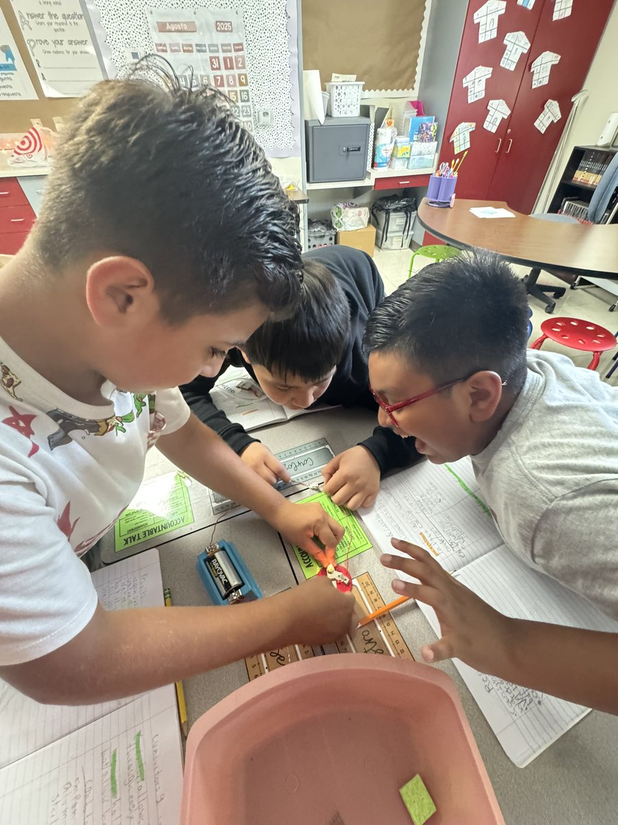 ms. vasquez tweet media