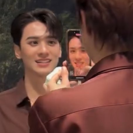 มุมเจ่งบ้อกแบ้กด้วยซ้ำน่ะ