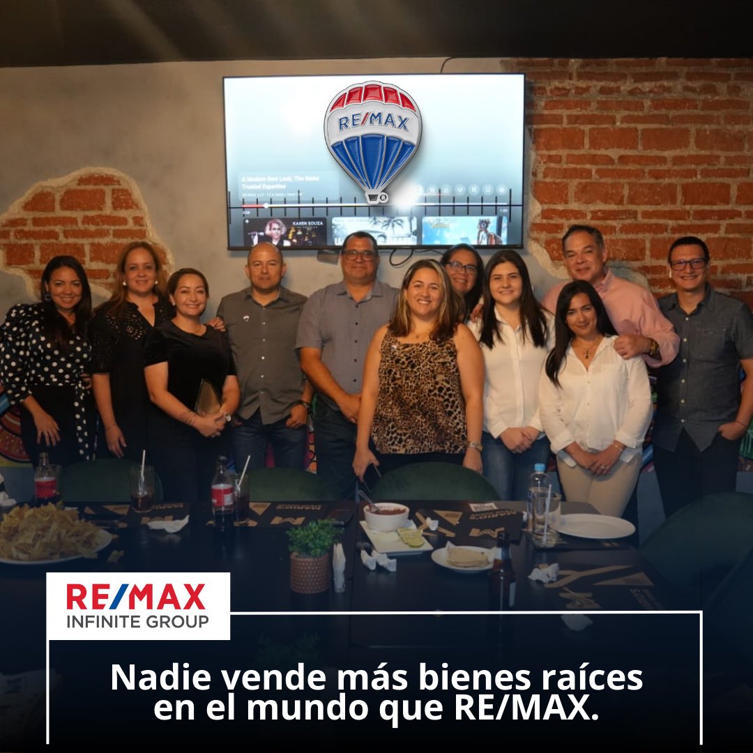 Oficialmente y con mi pin del globito🏡 me convertí en parte de la red inmobiliaria más grande del mundo.

RE/MAX, es más que una agencia, somos una marca mundial que representa el profesionalismo. Con asesoría financiera y legar para garantizar la seguridad de inversiones.🌎