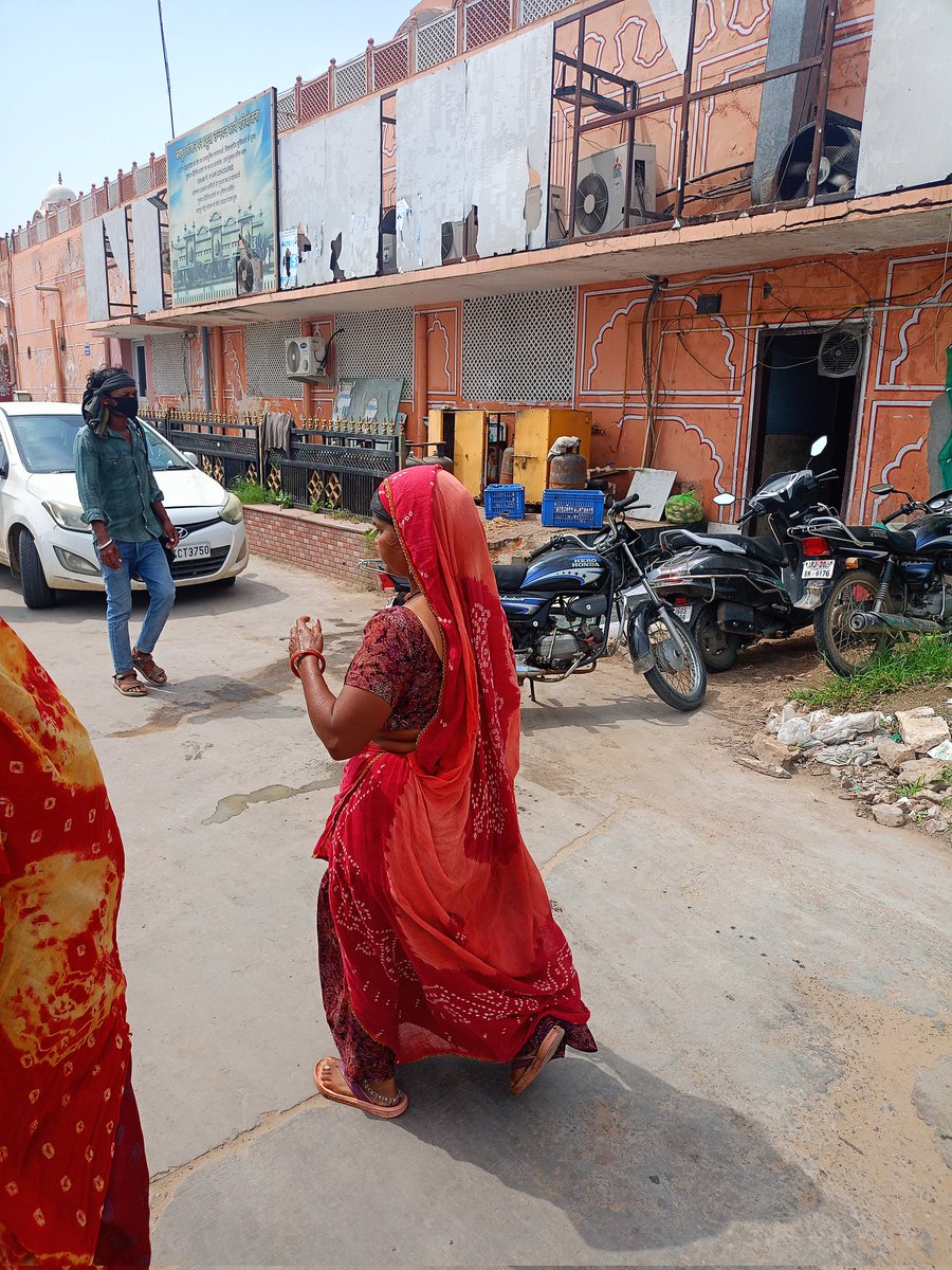 Akash singh (@akashsingh77918) on Twitter photo <a href="/RailwaySeva/">RailwaySeva</a> <a href="/ABPNews/">ABP News</a> <a href="/NWRailways/">North Western Railway</a> <a href="/GMNWRailway/">GM NWRailway</a> <a href="/BMacharyaBJP/">Swami Balmukundacharya (Modi Ka Parivar)</a> <a href="/BhajanlalBjp/">Bhajanlal Sharma</a> at Jaipur junction double rules policy can follow one side railway stop poor trolley vendor gas cylinder and another hand 10 cylinder daily use in irctc executive lounge so i request to you start all <a href="/RailwaySeva/">RailwaySeva</a> <a href="/ABPNews/">ABP News</a> <a href="/NWRailways/">North Western Railway</a> <a href="/GMNWRailway/">GM NWRailway</a> <a href="/BMacharyaBJP/">Swami Balmukundacharya (Modi Ka Parivar)</a> <a href="/BhajanlalBjp/">Bhajanlal Sharma</a> at Jaipur junction double rules policy can follow one side railway stop poor trolley vendor gas cylinder and another hand 10 cylinder daily use in irctc executive lounge so i request to you start all