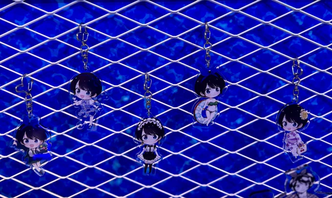 大変光栄なことに、更科瑠夏ちゃんのミニキャライラストを描かせていただきました!(喜) 最高に可愛いグッズなので、是非ゲットしてください! #青春と彼女 ▼グッズショップはこちらから