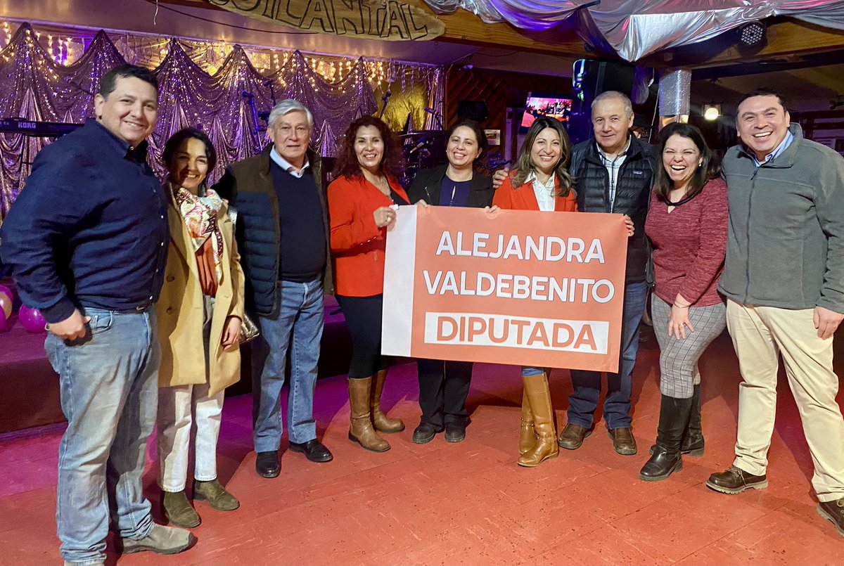 sandovalplaza's tweet photo. 📌 La región necesita liderazgos con compromiso, cercanía y una profunda vocación de servicio. 
📌 Por eso apoyamos a @AlejandraAysen, una mujer con un gran compromiso por los ayseninos.
📌 Su voz en el Congreso será la fuerza q necesitamos. Los invito a sumarse a este desafío 💪🏽 https://t.co/LV55DC9T1u