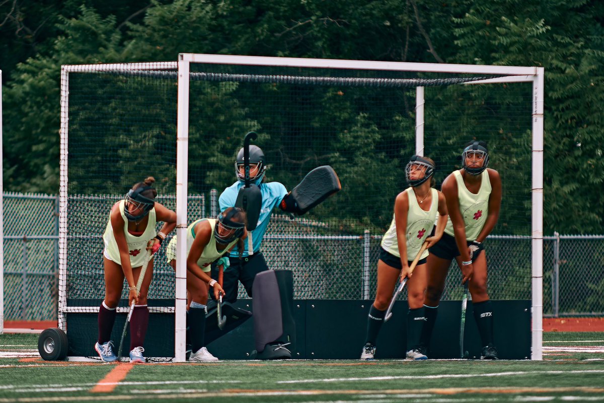 CaravelAcademy's tweet image. Our Field Hockey team has had an awesome preseason!  They have had great practices, played two scrimmages and had a team lunch at Freddy’s on the way home from their latest scrimmage at Villa Maria.  

#caravelacademy #caravelfamily #LearningWithAPurpose #caravelfieldhockey