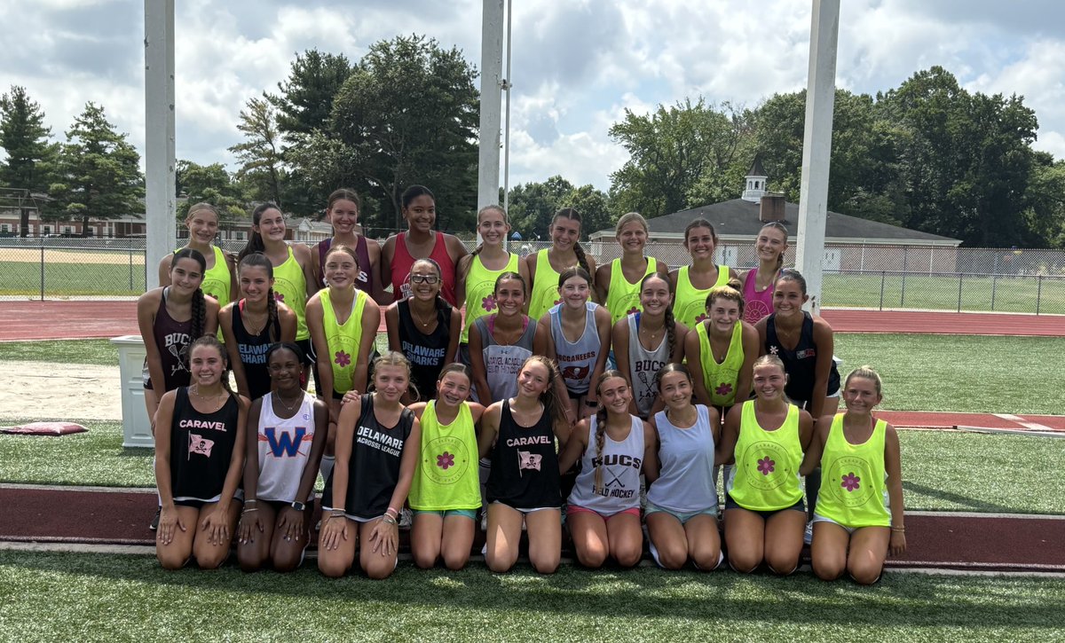 CaravelAcademy's tweet image. Our Field Hockey team has had an awesome preseason!  They have had great practices, played two scrimmages and had a team lunch at Freddy’s on the way home from their latest scrimmage at Villa Maria.  

#caravelacademy #caravelfamily #LearningWithAPurpose #caravelfieldhockey