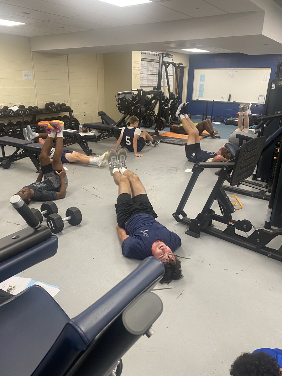 Sunvalleybbasketball (@svbbball17) on Twitter photo And it continues Alumni continue to attend workouts to help and work with the guys preparing for another season. Can’t thank them enough. #family #brotherhood College Season Tune Up <a href="/blaize_eldridge/">Blaize Eldridge</a> <a href="/KaidenR61011751/">Kaiden Robinson</a> Alvernia and Etown have great players, teammates and People And it continues Alumni continue to attend workouts to help and work with the guys preparing for another season. Can’t thank them enough. #family #brotherhood College Season Tune Up <a href="/blaize_eldridge/">Blaize Eldridge</a> <a href="/KaidenR61011751/">Kaiden Robinson</a> Alvernia and Etown have great players, teammates and People