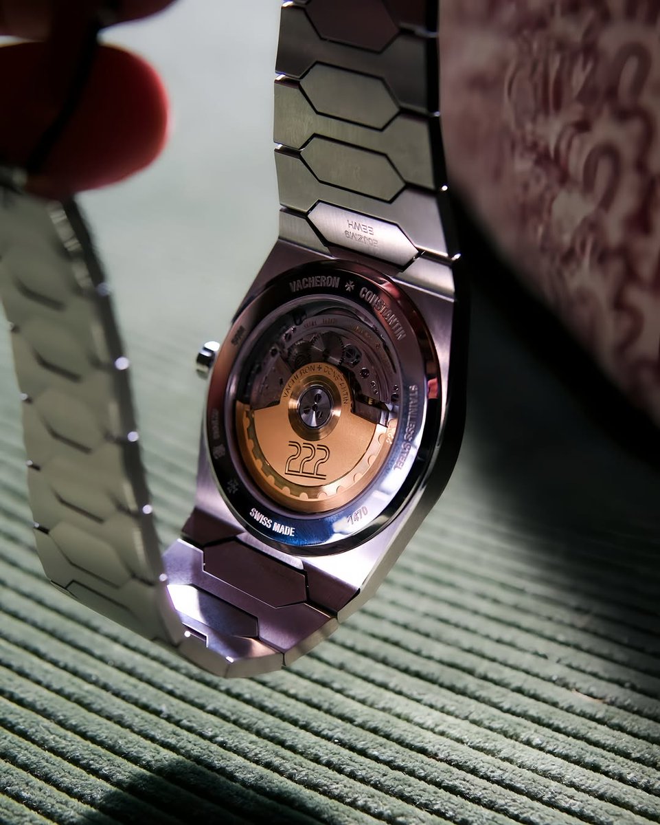 VacheronGeneve's tweet photo. The Vacheron Constantin 222 in steel https://t.co/87W6yzi3Yx