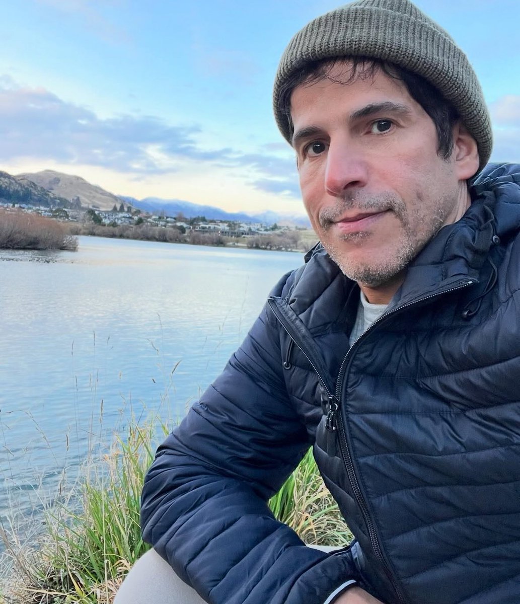 <a href="/arw_808/">عَــروانِيز</a> احمد المنصوري
الوجه الفارسي 
المشرف العام للمطايا