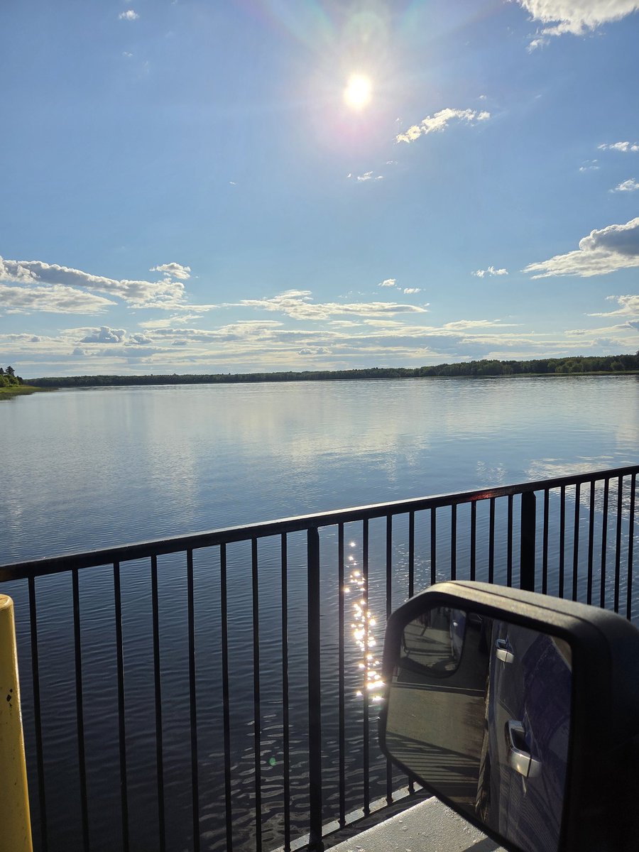 OrrBob1972's tweet photo. Beautiful evening on the ferry! https://t.co/9ZuTF2Rgd9