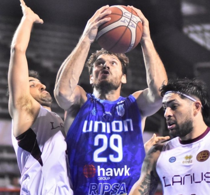 #LNB Juani Bellozas vuelve a Unión (MdP). El interno jugará para su club en Punta Alta y luego se incorporará al conjunto marplatense. Viene de experiencias en El Talar y River.