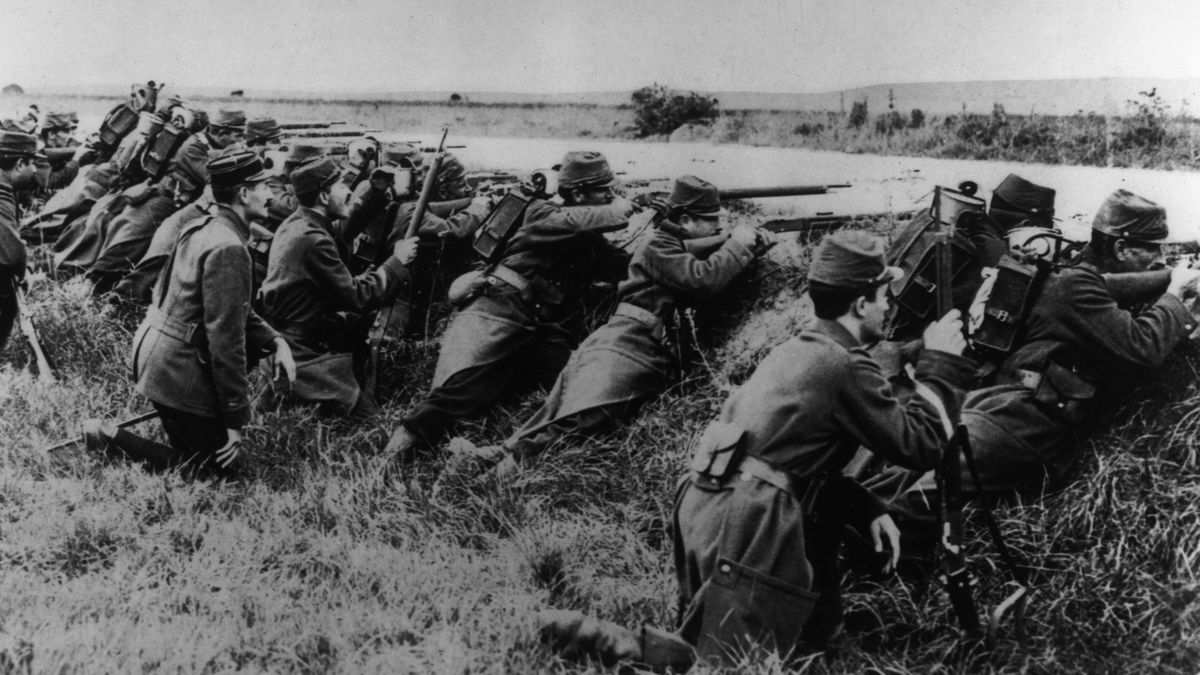 CultureTriviaW's tweet photo. 22 Aug 1914: At Rossignol (Belgian Ardennes), France’s 3rd Colonial Division is ambushed by German forces. Nearly 11,000 French losses vs 3,000 German. A symbol of the “bloodiest day” in French military history, with 27,000 soldiers killed across the front. 🫡🇫🇷 #history #WW1 https://t.co/cCNqDXpNGI