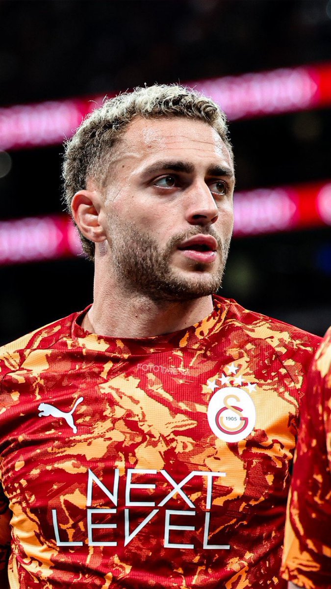 Emre Kaplan: "Barış bugüne kadar Galatasaray’da tanıdığım özellikleri itibarıyla en özel ve en sevdiğim yerli oyuncu.

Ama tesise gelip idmana çıkmamak da story atmak da bugüne kadarki çizgisiyle bağdaşmadı.

Çevresindeki insanlar bu süreci doğru yönetmeli. Hayali düşman üretmeye