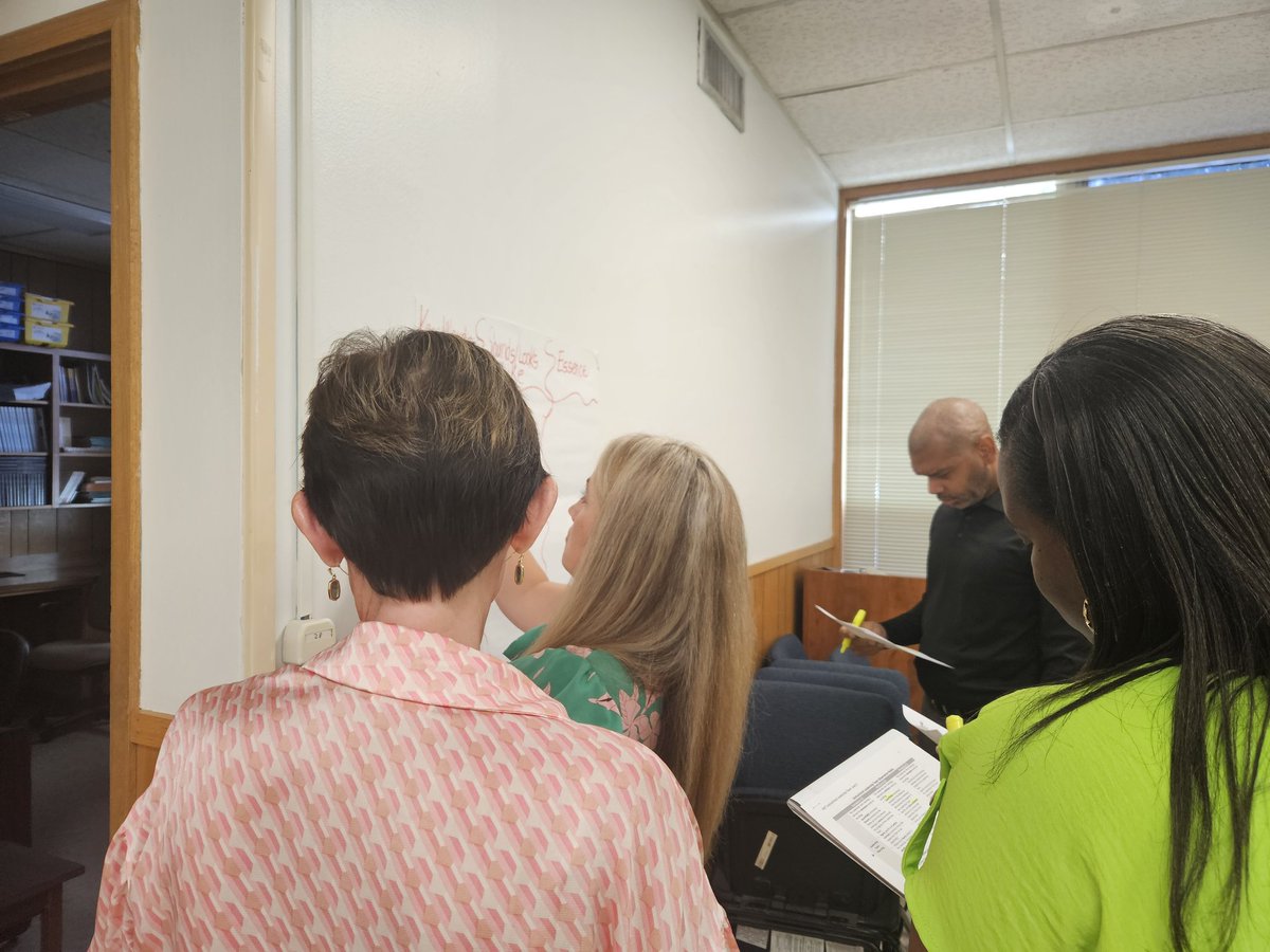 TheresaHamiton's tweet photo. .@NIETteach excited to hear & see Superintendent Sheldon Jones model & engage as a leader during our instructional planning meeting by setting the tone for the team today.
#LeadersGoFirst
#LeadershipMatters https://t.co/xtcutAAHBn