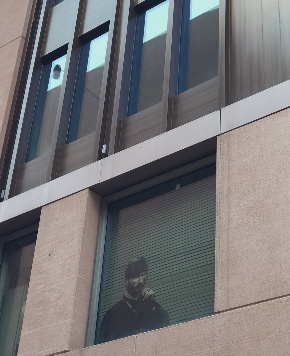 Sen çivisi çıkmış bu dünyada duvara asılan en güzel fotoğrafsın🖤