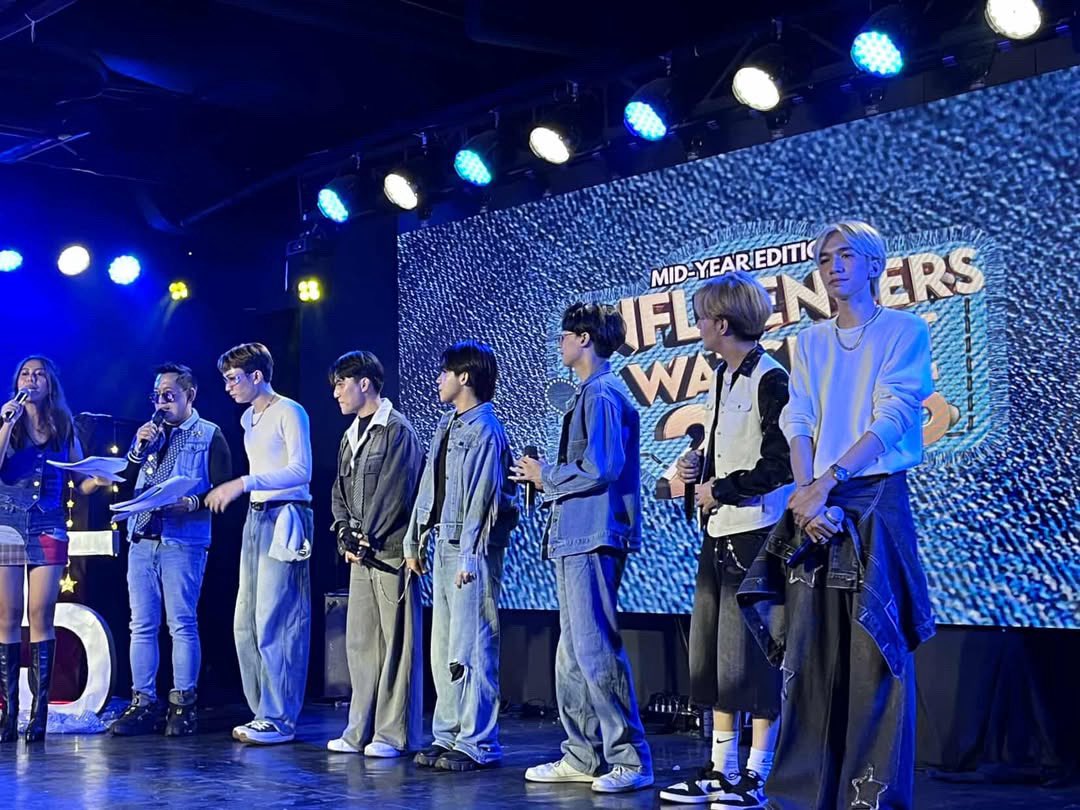 GenZixOfficial's tweet photo. [ #SoulZone ] 

Thank you so much Mabuhay Music PH for this wonderful award! This recognition gives us a huge boost of inspiration and motivation to keep going. 

#GenZix #GenZix5Seconds #GenZixFanMeet https://t.co/i6Bi4YW0rc