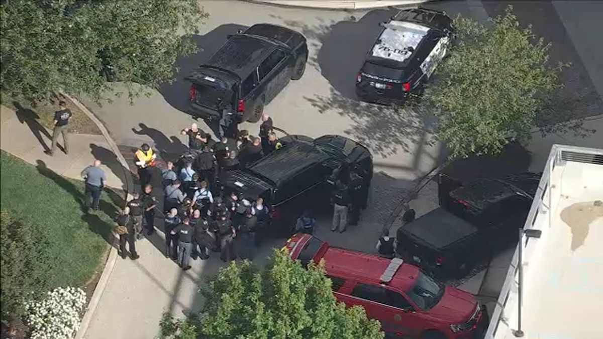 6abc's tweet photo. 'We believe there is a shooter': Delaware County DA provides latest on unfolding situation at Villanova University after active shooter alert issued https://t.co/ZTNSvRZ1p5 https://t.co/pYNjUlonIZ
