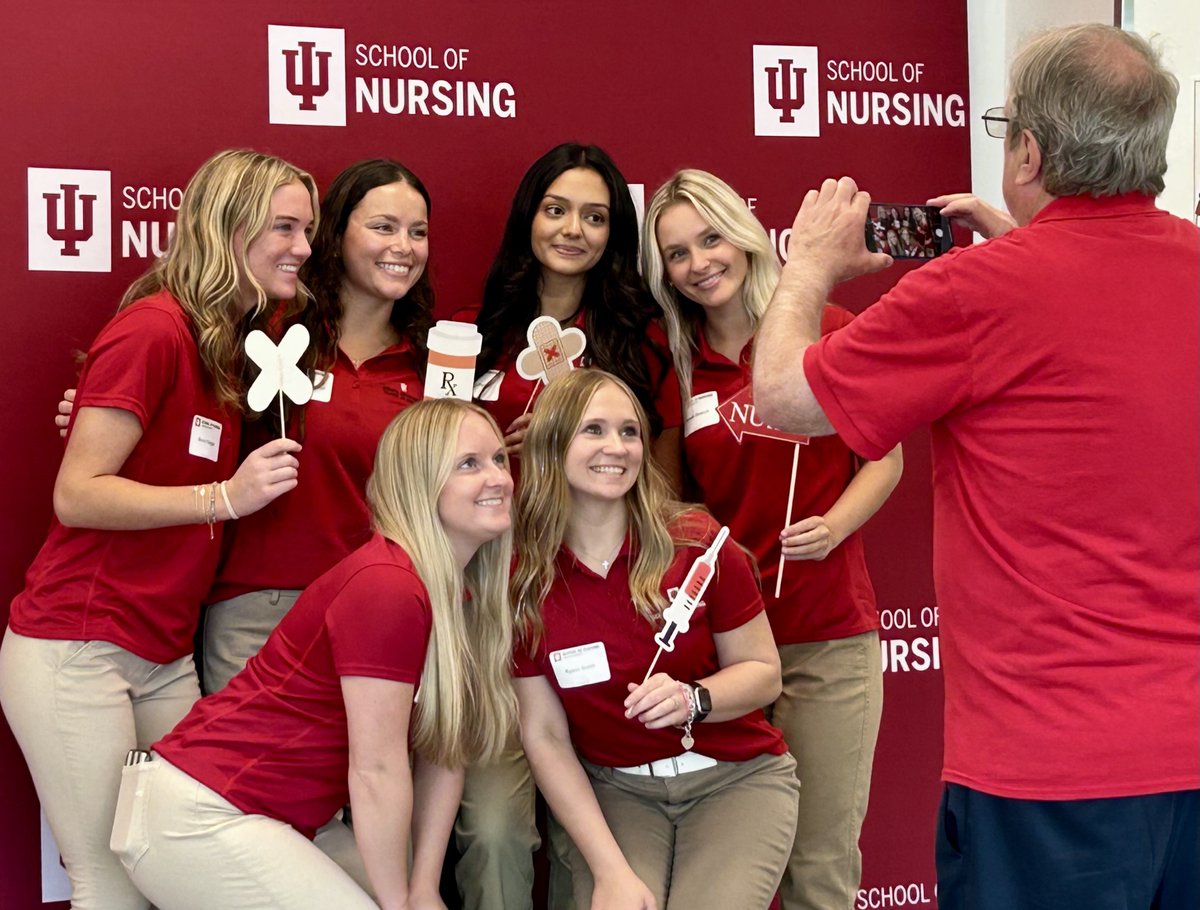The IU School of Nursing in Bloomington welcomed a new cohort of 120 traditional BSN students for new student orientation! This provided new students the opportunity to get to know others, ask questions of current students, meet faculty, and more before the first day of classes.
