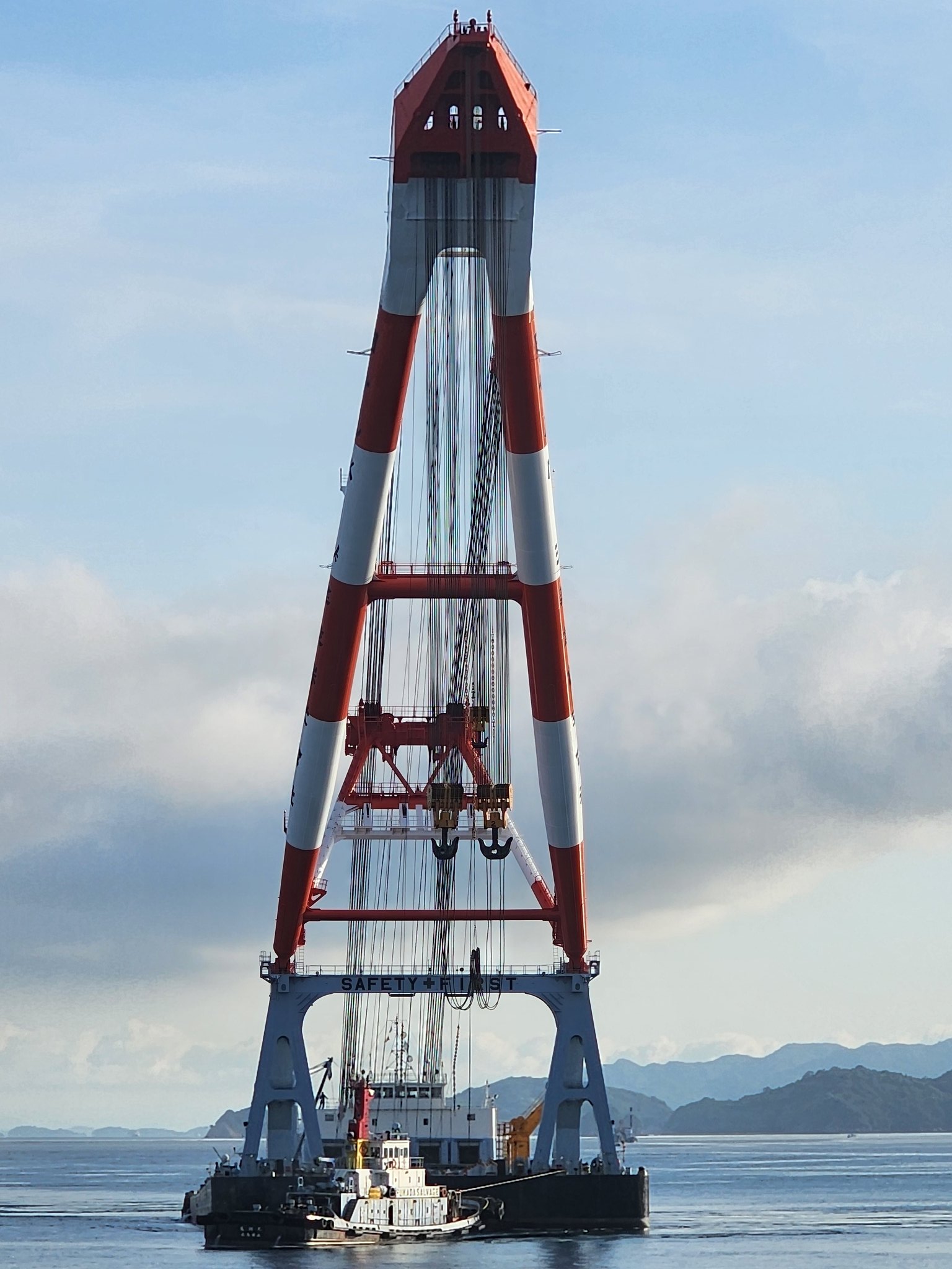 陽気な副船長、チャム CF FAB SEA 陽気な副船長、チャム NF - メルカリ