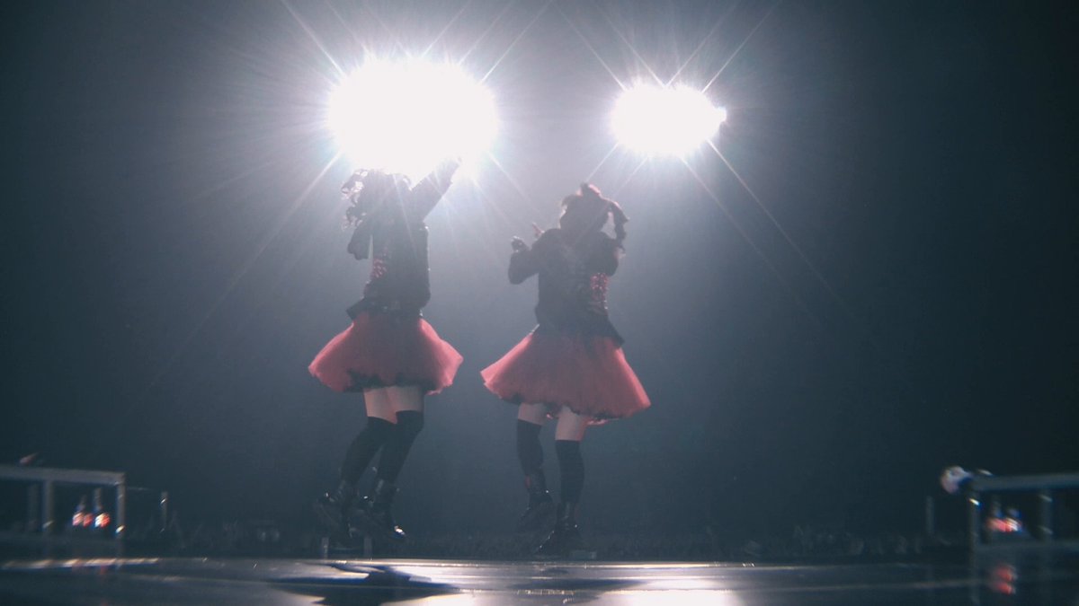 FerrariNumber's tweet image. お早う御座います😀
昨日のZepp大阪ベイサイドでサマーツアーが終わりました
サマーツアー中近くでBABYMETALの3人を見れるのと新曲の演奏で
どの会場も盛り上がってました
次は明後日のサマソニ・バンコク
ファンカムが楽しみですね
今日もよろしくお願いします🦊
＃BABYMETAL 
＃MOIMOI