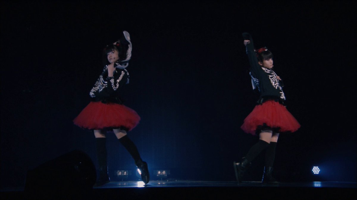 FerrariNumber's tweet image. お早う御座います😀
昨日のZepp大阪ベイサイドでサマーツアーが終わりました
サマーツアー中近くでBABYMETALの3人を見れるのと新曲の演奏で
どの会場も盛り上がってました
次は明後日のサマソニ・バンコク
ファンカムが楽しみですね
今日もよろしくお願いします🦊
＃BABYMETAL 
＃MOIMOI