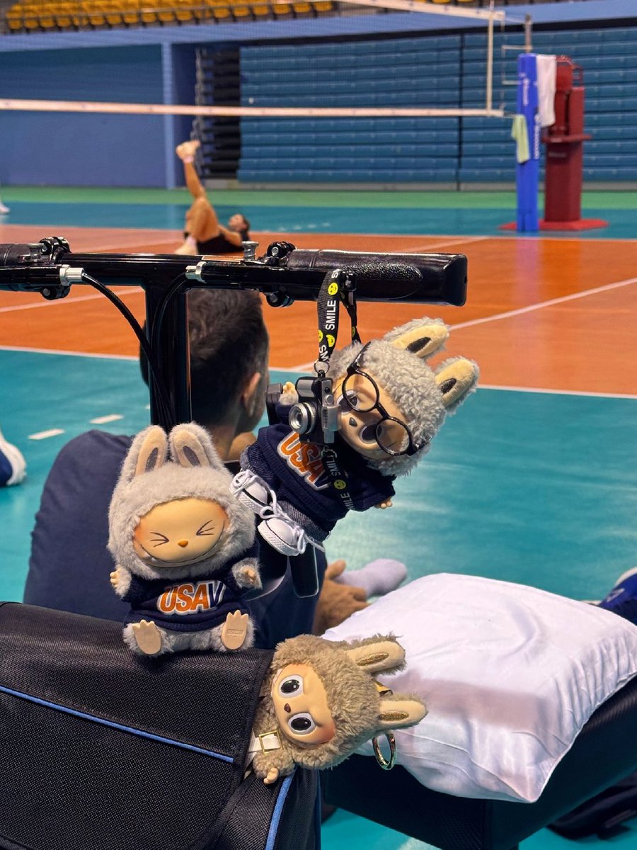 usavolleyball's tweet photo. Meet our newest Social Media Interns traveling with the Women’s National Team… the Volleybubu Crew ✈️🏐

Swipe to see what their first week in Thailand at Worlds has looked like 👉 https://t.co/mQZvhX4tAu