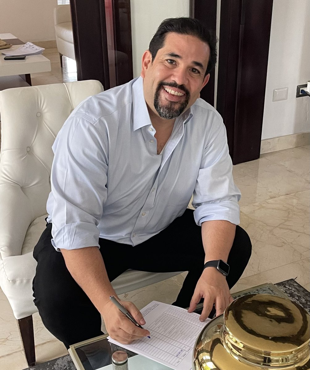 Hoy cumplimos con nuestro deber peledeista y validamos nuestro #cb para seguir trabajando sin descanso a favor de nuestro <a href="/PLDenlinea/">PLD</a> y nuestro país. Invito a todos los compañeros que sigan realizando el trabajo de validación y motivando a los ciudadanos a incorporarse en el