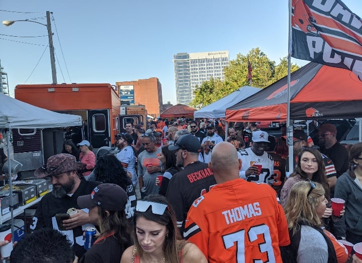 Top Dawg Tailgate (@w3rdandsummit) on Twitter photo #browns home opener tailgate..
Summer Style including bbq chicken, corn on the cob, potato salad and More. 
$30 donation let's you eat as much as you want and drink..
50 percent full. 9/1 goes to $35
#DawgPound    #browns 
#whodey    invited #browns home opener tailgate..
Summer Style including bbq chicken, corn on the cob, potato salad and More. 
$30 donation let's you eat as much as you want and drink..
50 percent full. 9/1 goes to $35
#DawgPound    #browns 
#whodey    invited