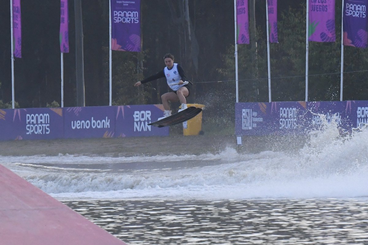 andrupina's tweet photo. @albicelesteilu Grande LUCREEEEE AMOROSO!!!
Medalla de Bronce... única, el futuro del wakeboard Argentino!!! https://t.co/e7ES98OR6X