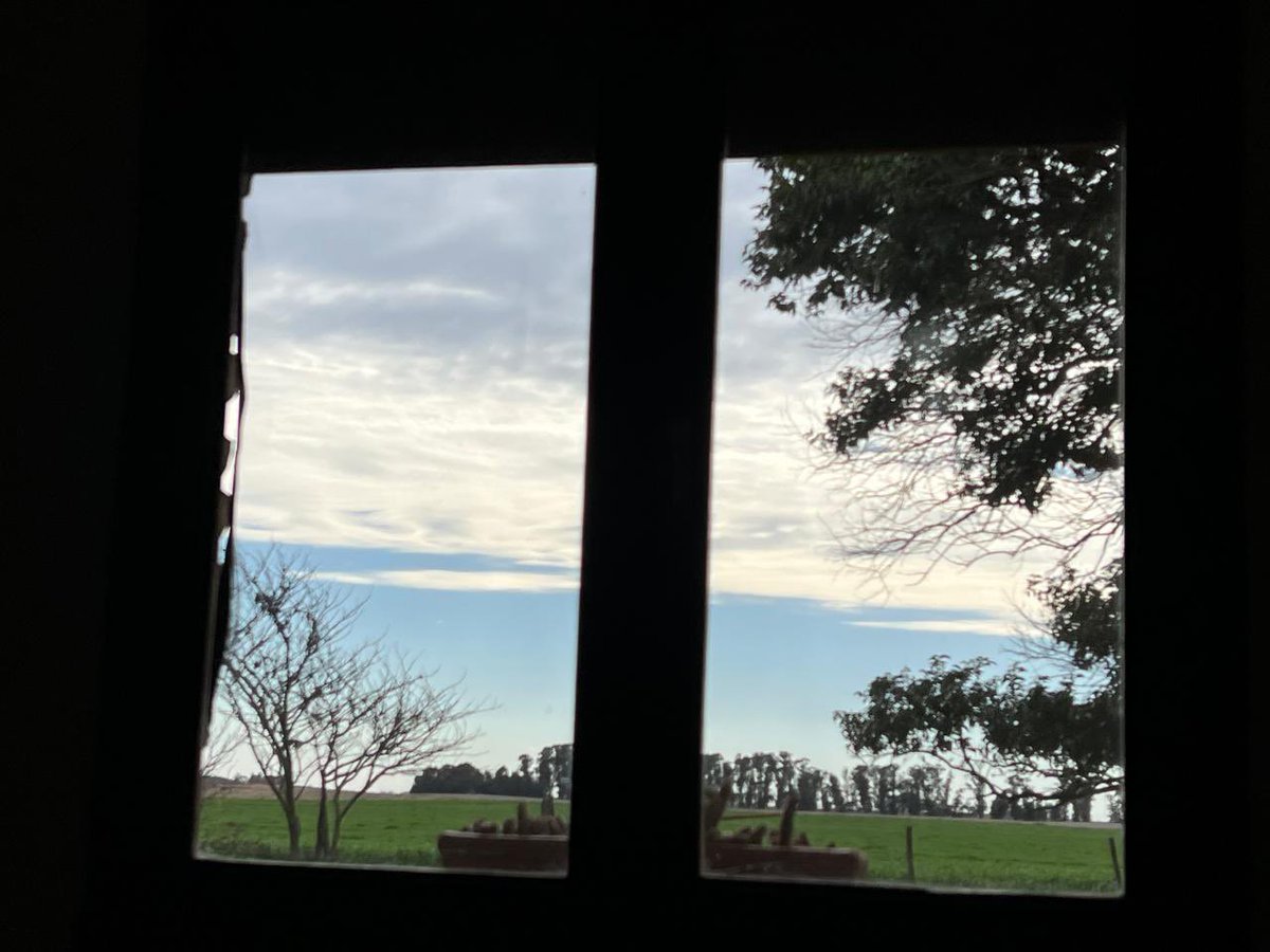 Gracias a los vecinos que me recibieron con tanto cariño en #Roosevelt y #Mirapampa. Reencontrarme con viejos conocidos, recordar anécdotas vividas, reírnos y también traer al presente amigos que ya no están me hace reforzar el sentimiento que tengo por este hermoso distrito.