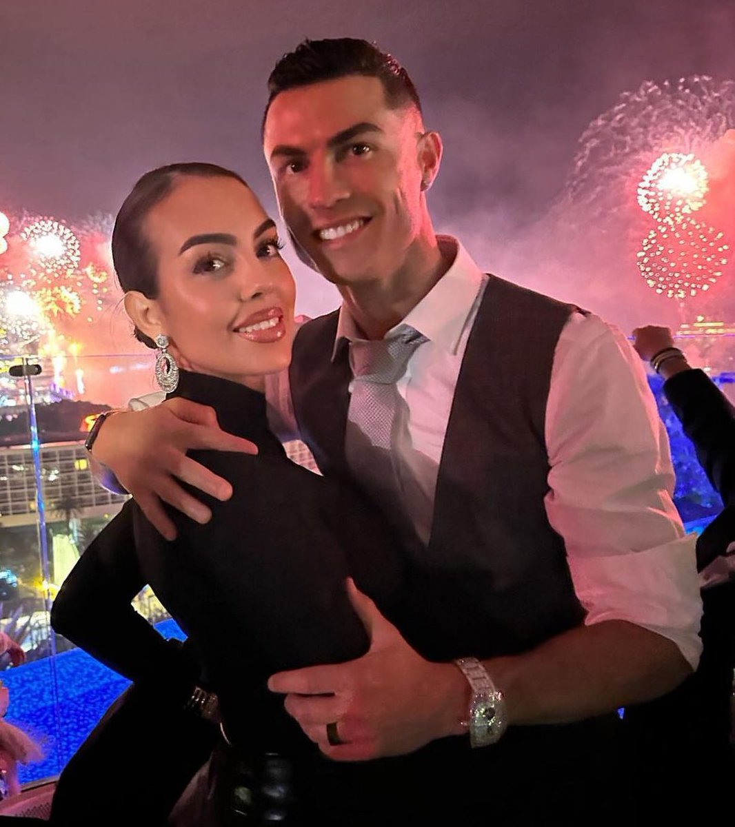 قورجس tweet media