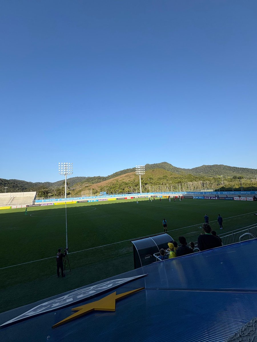 FredMoojen's tweet image. MSV PRO was present today for the Brazil 🇧🇷 vs Costa Rica 🇨🇷 U17 match.

Productive day with meetings alongside our clients and a great atmosphere of football energy in Brazil!

#MSV #MSVPRO #Brazil #CostaRica #U17 #Football