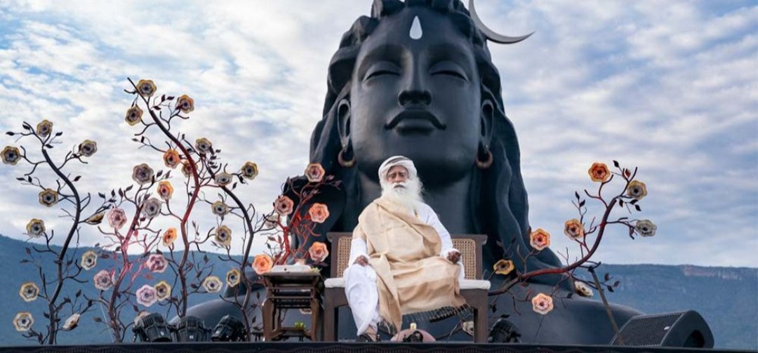 ElsaMessilaElsa's tweet image. Love comes from opening yourself to others with a sincere heart: loving everyone unconditionally is the first step to being loved.
#SadhguruQuotes
Transform your Life
Register for #InnerEngineering:
➡️ sadhguru.co/IE
#7StepswithSadhguru