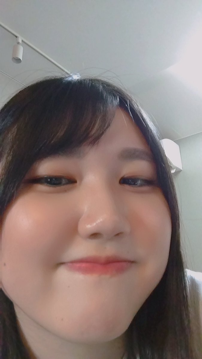 EWCウォチパ楽しかった！
顔がムチムチなのはきっと今だけなのであえてドアップで。おやすみみんな