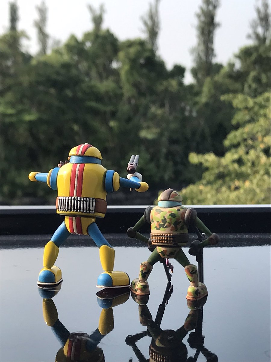 狙い撃つダッチ
#ロボダッチ