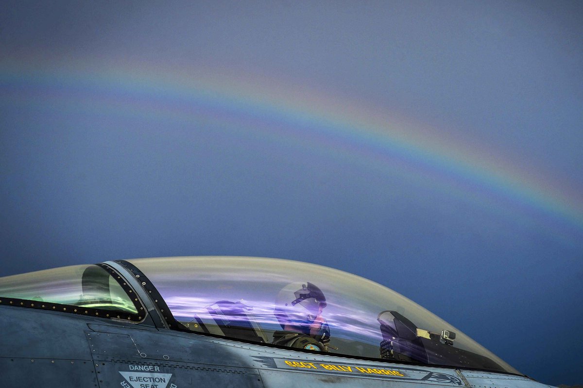 SFChronPitchBot's tweet photo. Governor DeSantis mobilizes Florida State Guard against “woke weather,” scrambles fighter jets as rainbow spotted over Tallahassee https://t.co/OuM2S6IFL8