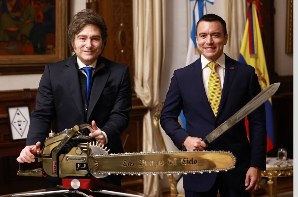 No, no es inteligencia artificial. Esta foto se la tomaron los justicieros que van a empezar una ola de paz, patriotismo y libertad en toda América Latina: Xavier Milie y Daniel Noboa. Púdranse Correistas. Que les arda, y que les arda de lo lindo 🔥
