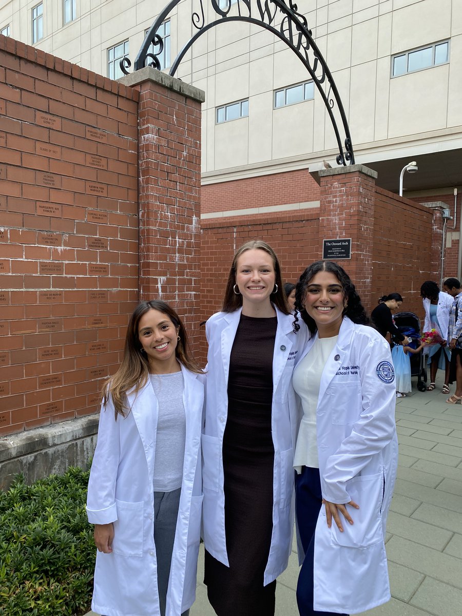 JHUNursing's tweet image. Our newest cohort of MSN (Entry Into Nursing) students received their white coats today, marking the beginning of their nursing journey. Each coat represents the dedication and passion these future leaders bring to our field. Welcome to the #HopkinsNurse family! #GoHopNurse